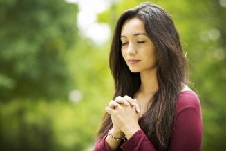 Is It Okay for Christians to Pray to Mary?