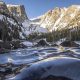 This photographer captured a rare sight — frozen waves on a lake in Colorado’s Rocky Mountain National Park…