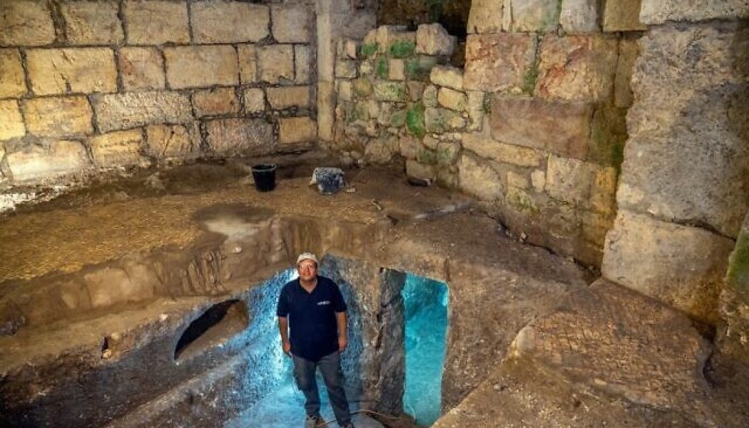 Living underground before the Romans? 2,000-year-old rooms found near the Western Wall | The Times of Israel…