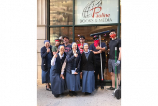Daughters of St. Paul praying for looters after attack on Catholic bookstore…