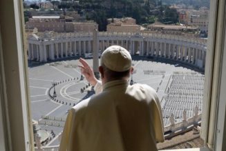 Pope’s Sunday Angelus: The action of the Holy Trinity “is all one single plan of love that saves humanity and the world”…