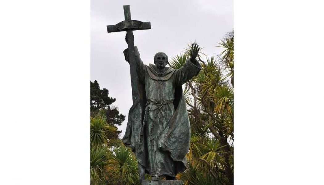 Protesters mark Juneteenth with destruction of St. Junípero Serra statue in California…
