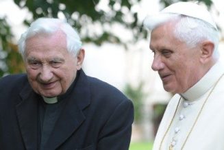 Msgr. Georg Ratzinger, brother of Benedict XVI, dies at 96…
