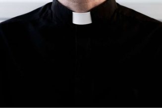 Boston Catholic priest apologizes for ‘pro-choice’ statements…
