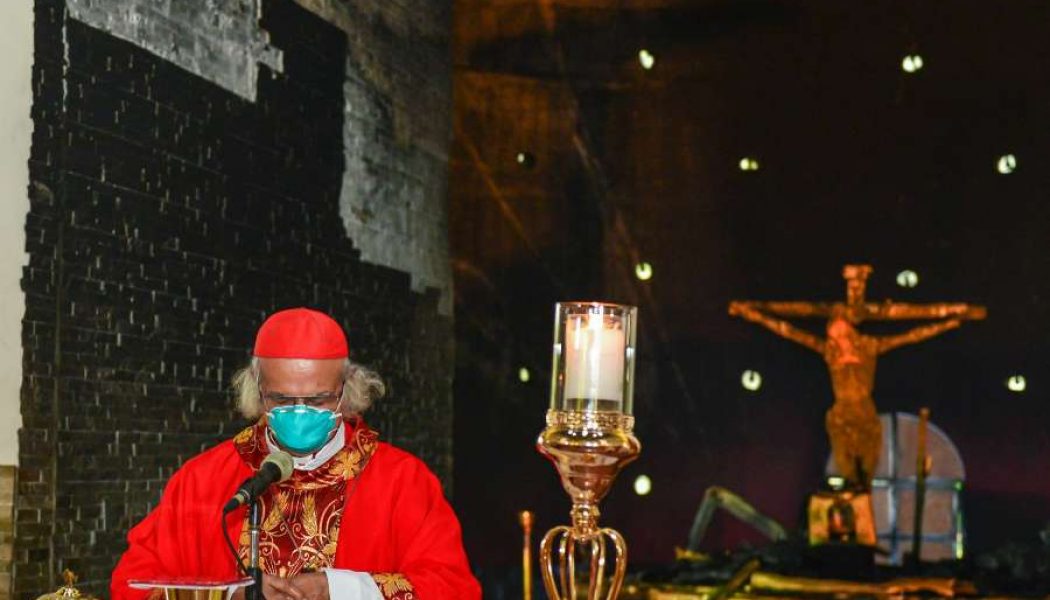 Nicaraguan cardinal says Mass at entrance of firebombed cathedral chapel…