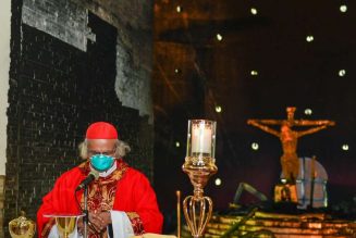 Nicaraguan cardinal says Mass at entrance of firebombed cathedral chapel…