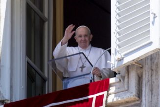 Pope’s Sunday Angelus: ‘Christian Charity is not simple philanthropy’…