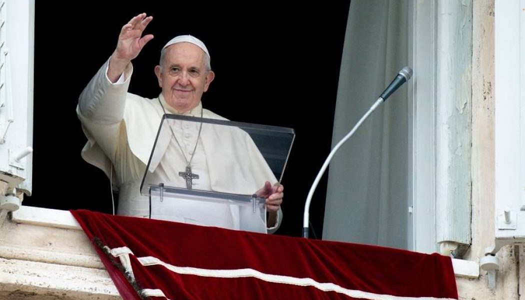 Pope’s Sunday Angelus: Catholics must “affirm God’s primacy in human life and in history”…