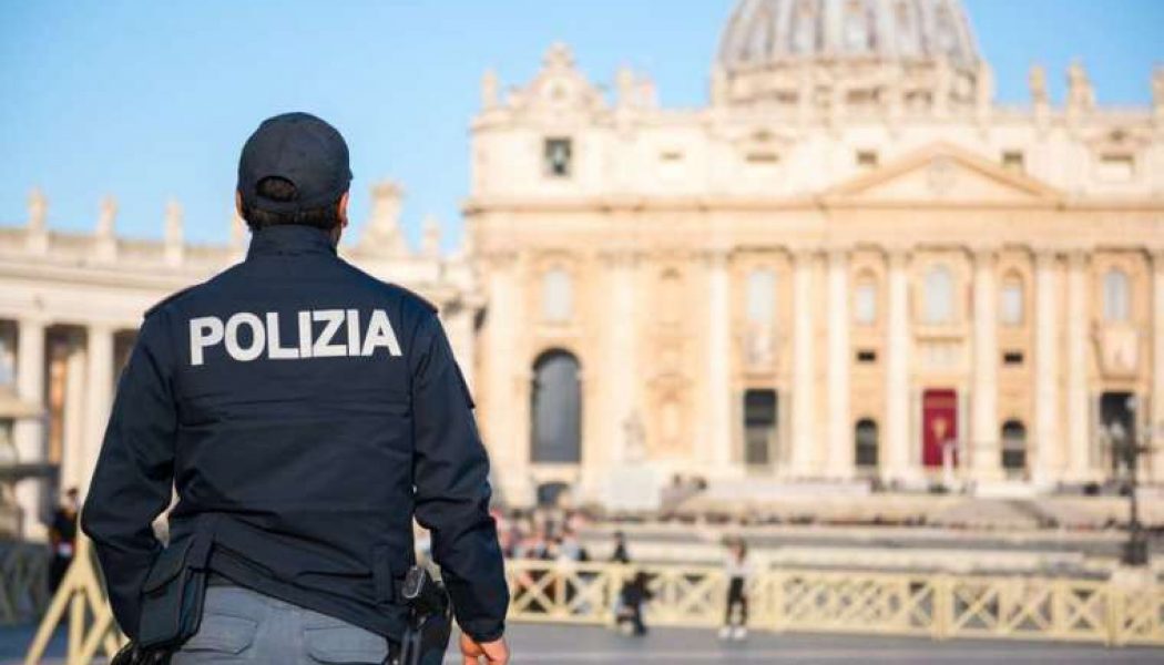 Report: Search finds $700,000 in cash at suspended Vatican official’s home…