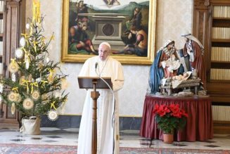 At Angelus for Feast of the Holy Family, Pope announces year of ‘Amoris Laetitia Family’ beginning March 19…