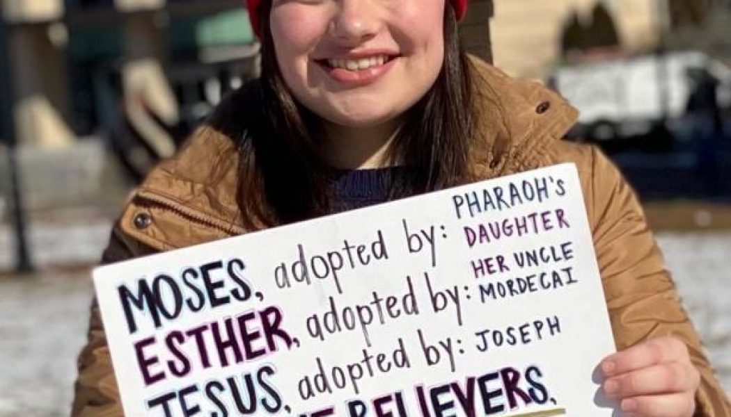 13 cool pro-life signs and shirts posted during March for Life 2021…