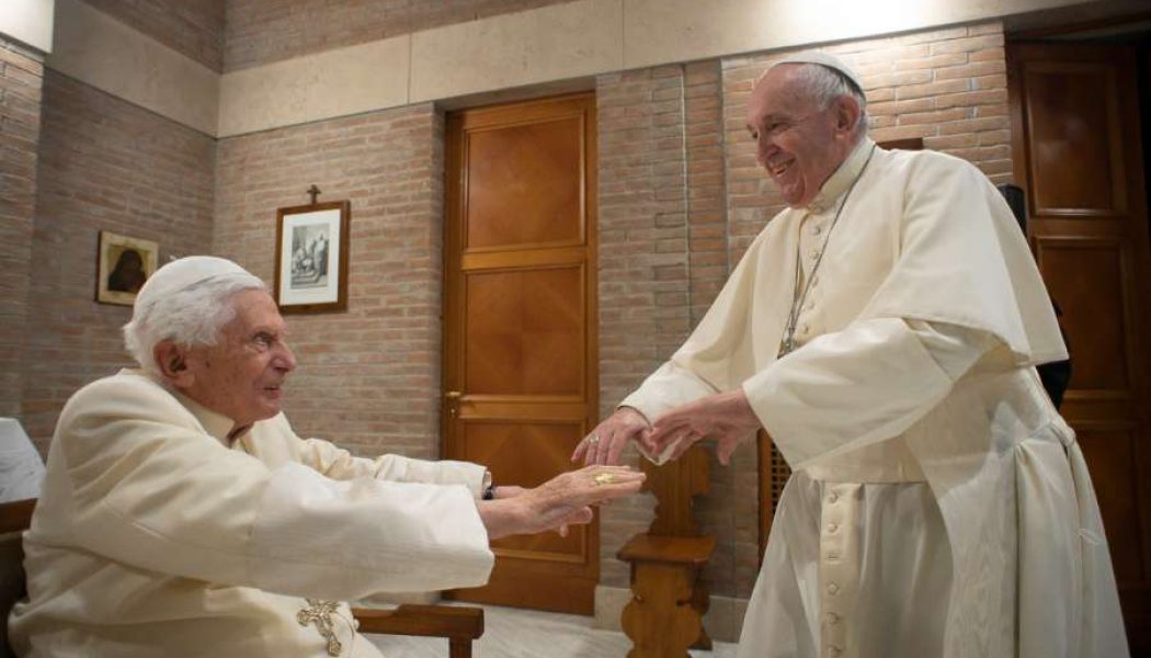 Benedict XVI and Pope Francis receive their first doses of COVID-19 vaccine…