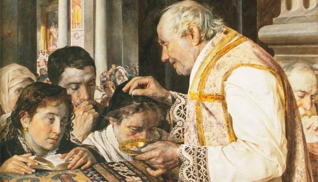 John Paul II, Benedict XVI and Francis all did sprinkled ashes on the crown of the head…