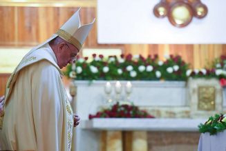 On Day 2 of Iraq trip, Pope tells Chaldean Catholics: ‘Love is our strength’…
