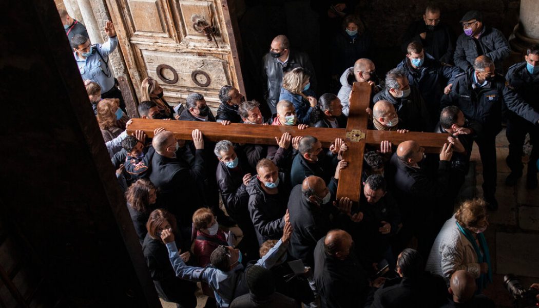 ‘It is like a miracle’: Easter crowds gather again in Jerusalem…