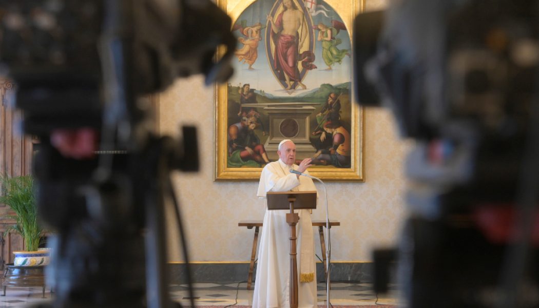 Pope Francis at Easter Monday Regina Coeli: ‘Never tire of seeking the risen Christ’…