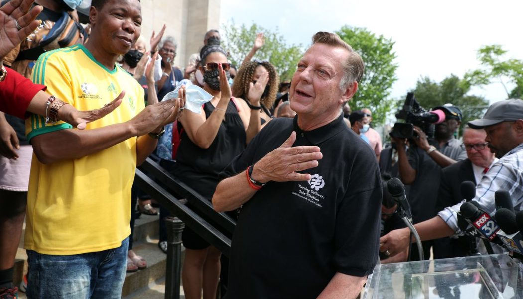 Cardinal Cupich reinstates Pfleger after review board finds “insufficient reason to suspect” he abused boys in 1970s…