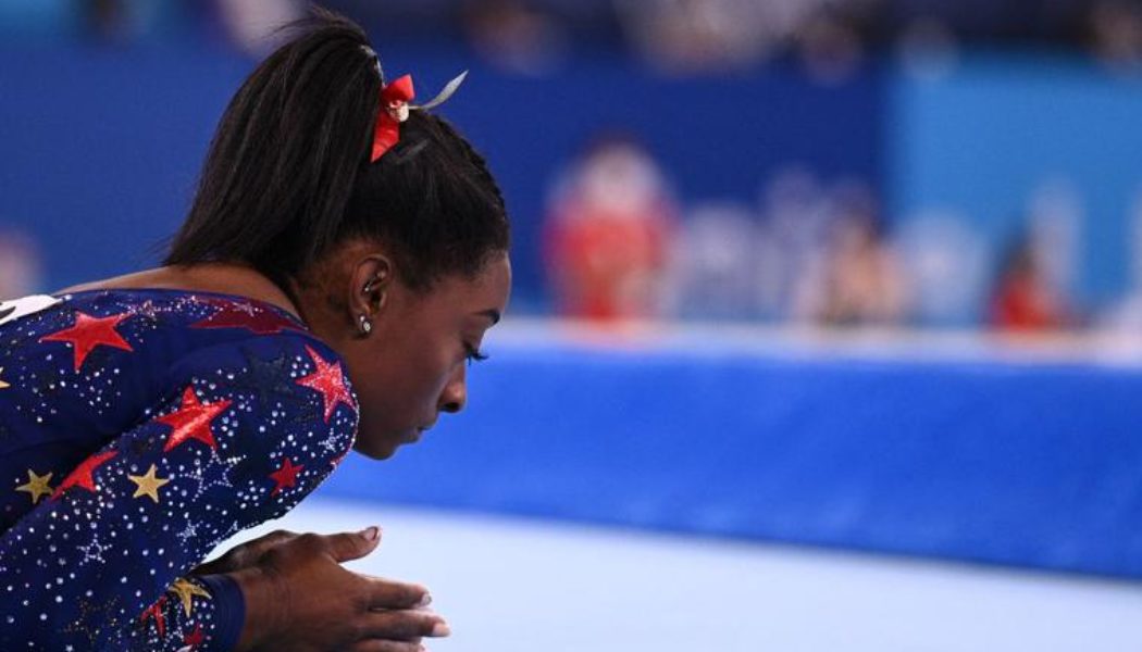 Life lessons from Simone Biles: Throw stones or give thanks?