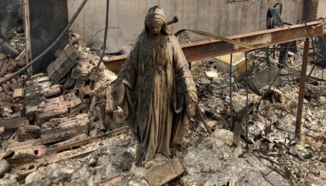 Amid 1,000 Colorado Houses Destroyed by Fire, Virgin Mary Statue Stands as Sign of Hope…