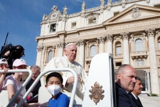 Pope says ‘Irish brought the whiskey, Italians brought the Mafia,’ referring to US immigrants…