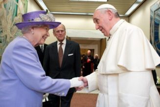 Pope Francis Praises Queen Elizabeth II’s ‘Steadfast Witness of Faith in Jesus Christ’…