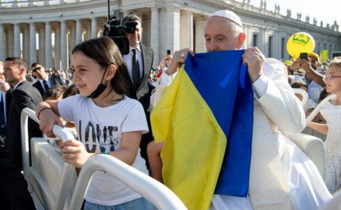 Invasion of Ukraine was barbaric, but war is complicated, Pope tells Jesuits…