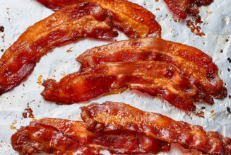 How to make perfect bacon in your oven…