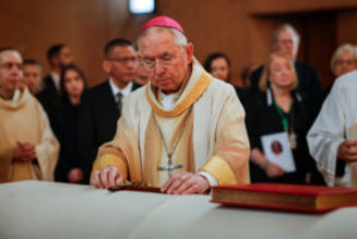 ‘He Healed Souls’ — Bishop David O’Connell Honored by Thousands at Funeral in LA’s Cathedral of Our Lady of the Angels …