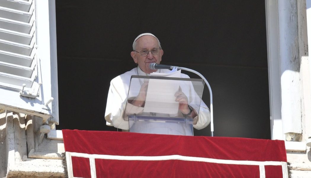 Pope’s Angelus for Third Sunday of Lent: ‘The Lord Promises Us the Living Water of Eternal Life’…