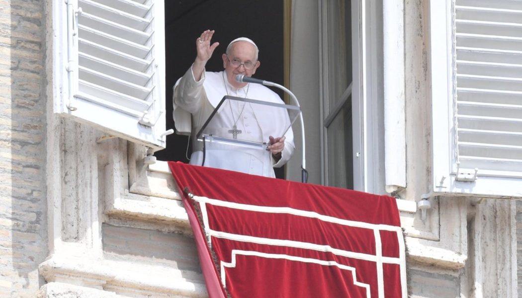 Pope at Regina Coeli: Let Your Guard Down, Open Up to Jesus…