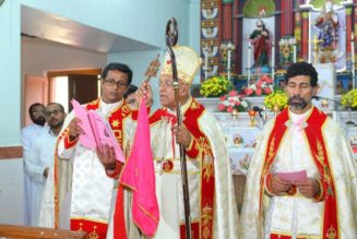 Dissenting Priests in Syro-Malabar Church Protest Pope Francis’ Christmas Deadline…