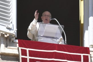 Pope’s Sunday Angelus for 2nd Sunday of Lent: ‘Never Divert Your Eyes From the Light of Jesus’…
