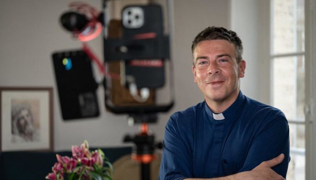 Controversial French Influencer Priest Leaves TikTok, Passing 1.2M Followers to Apologetics Association…