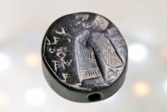 Israeli archaeologists discover unique ancient seal affirming biblical account of Jerusalem 2,700 years ago…