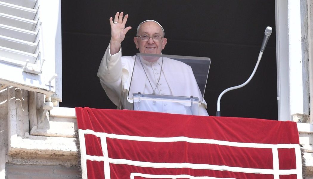 Pope’s Sunday Angelus: ‘Christ Himself Becomes True Food and True Drink’…