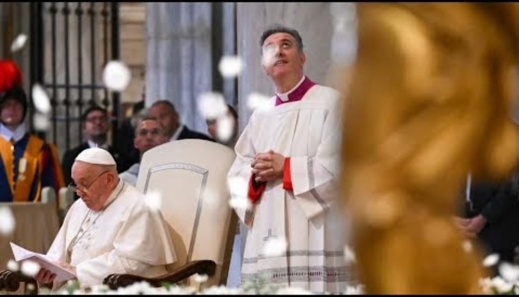 Watch: Rome celebrates traditional Miracle of the Snow with the Pope present…