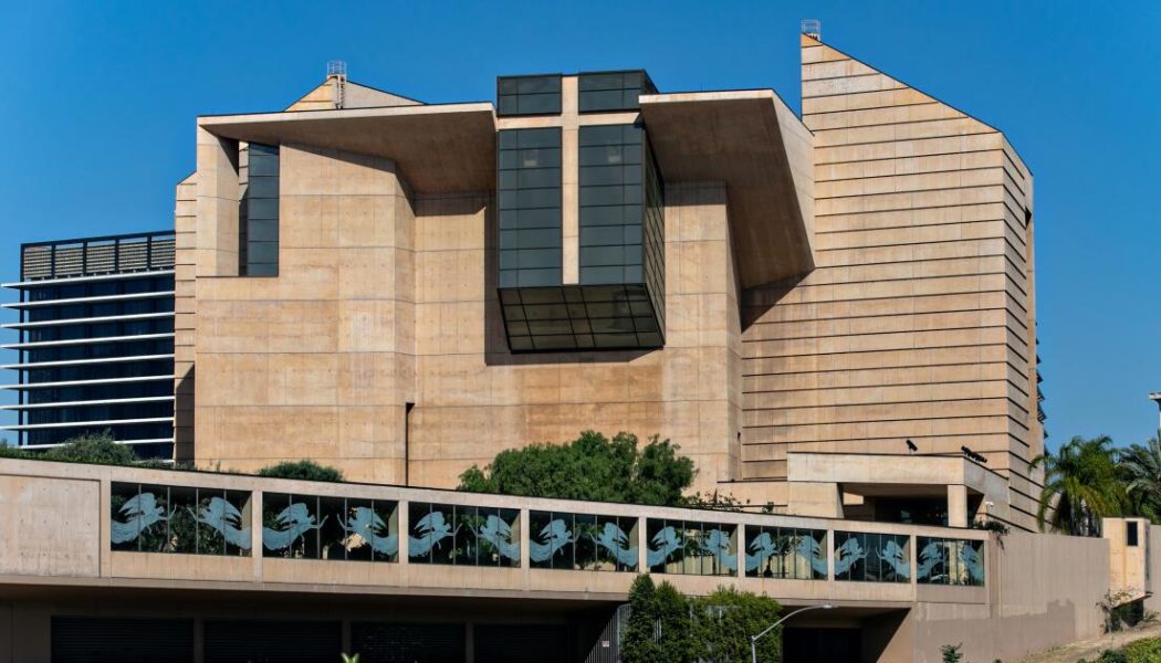 Archdiocese of Los Angeles Payouts for Clergy Abuse Top $1.5 Billion With New Record Settlement…