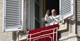 Pope’s Sunday Angelus: ‘Listening to the Lord Brings Light Into Our Hearts and Lives’…