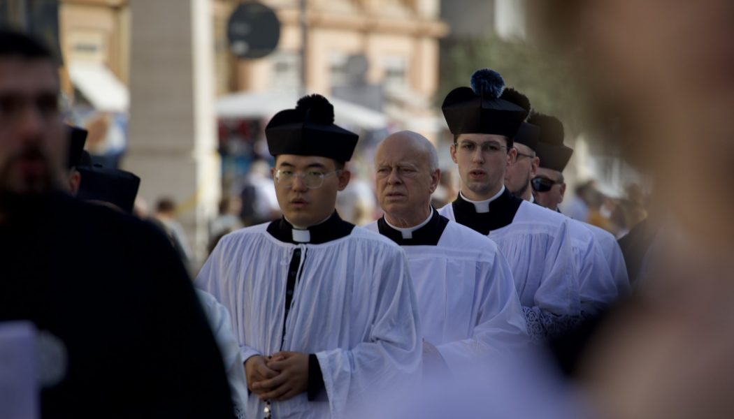 Why Was the Synod So Silent on the Traditional Latin Mass?